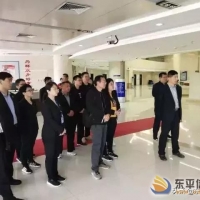 縣行政審批服務局開展尋標對標主題黨日活動