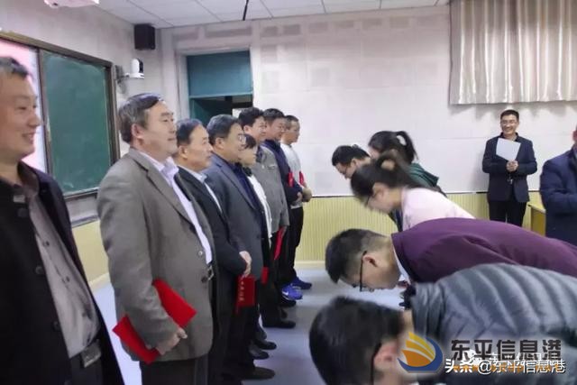 佛山中學(xué)弘揚新時代泰山“挑山工”精神，圍繞“實”字做文章