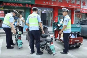 東平：私自占用公共停車位？清理！