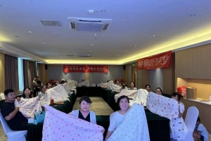 因愛相“縫”“被”感溫暖—東平縣中醫(yī)院孕婦學校舉辦DIY手工縫制包被活動